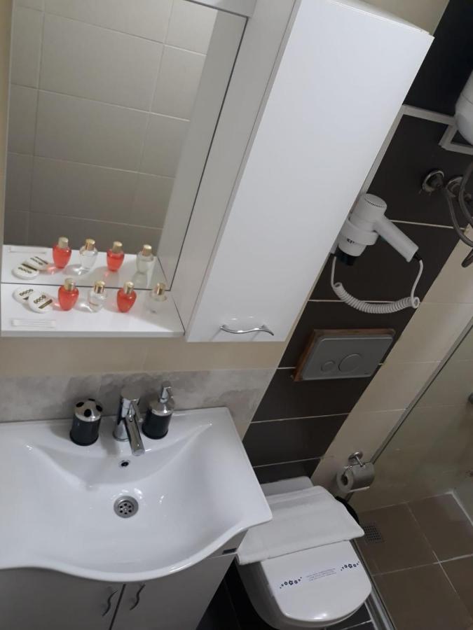 Taksim Pera Aparts Aparthotel Provincia di Provincia di Istanbul Esterno foto