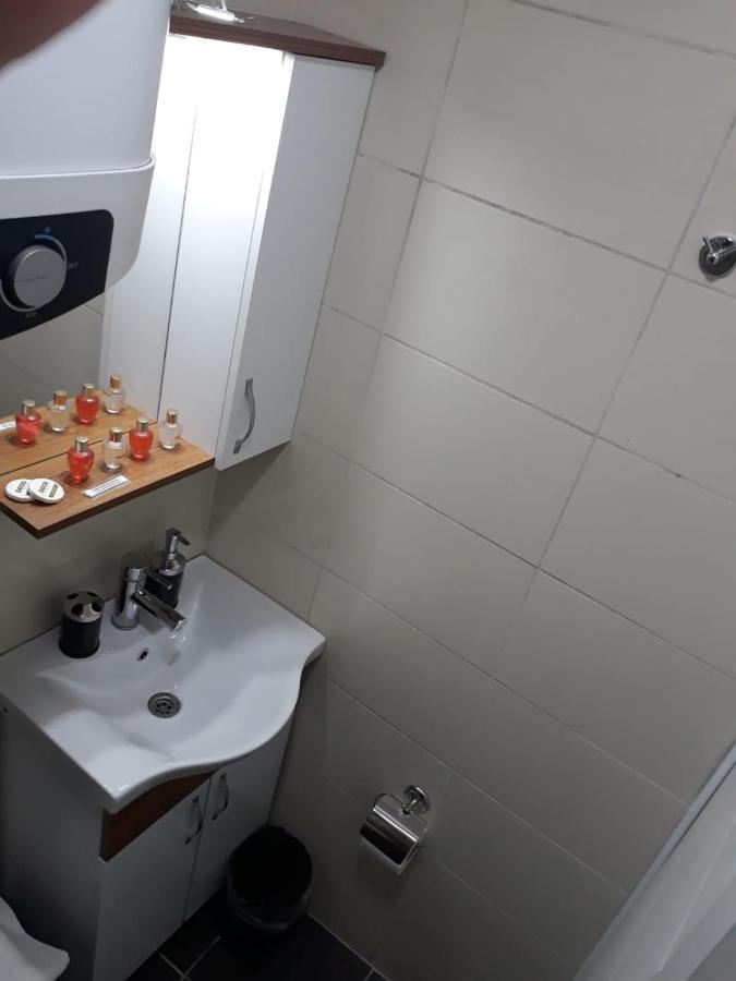 Taksim Pera Aparts Aparthotel Provincia di Provincia di Istanbul Esterno foto
